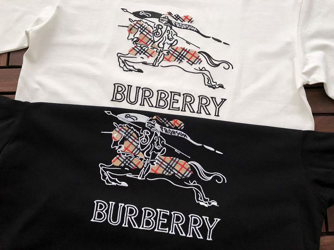 Burberry T-Shirt