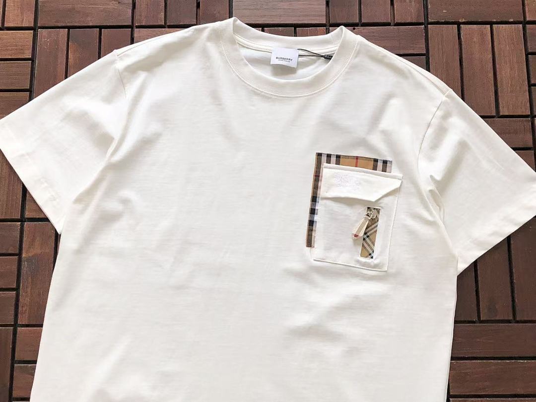 Burberry T-SHIRT