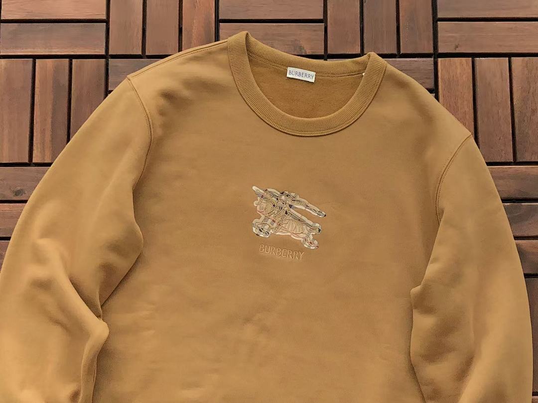 Burberry SWEATER