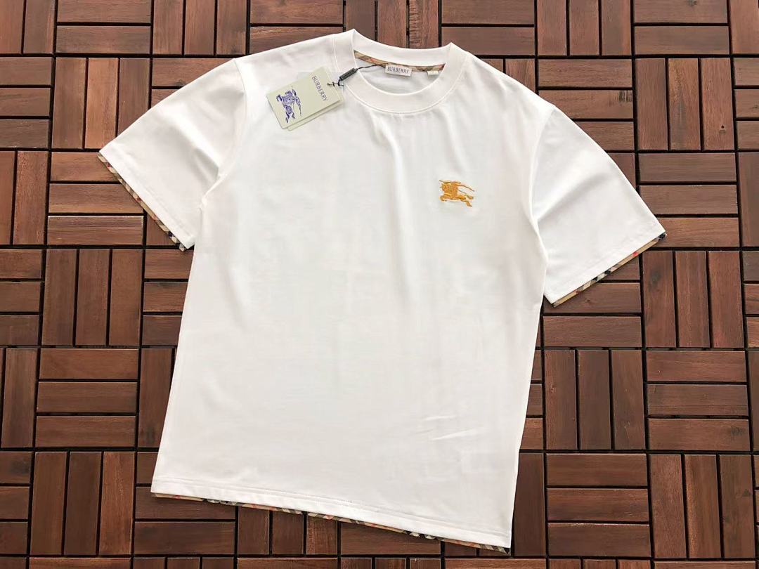 Burberry T-Shirt
