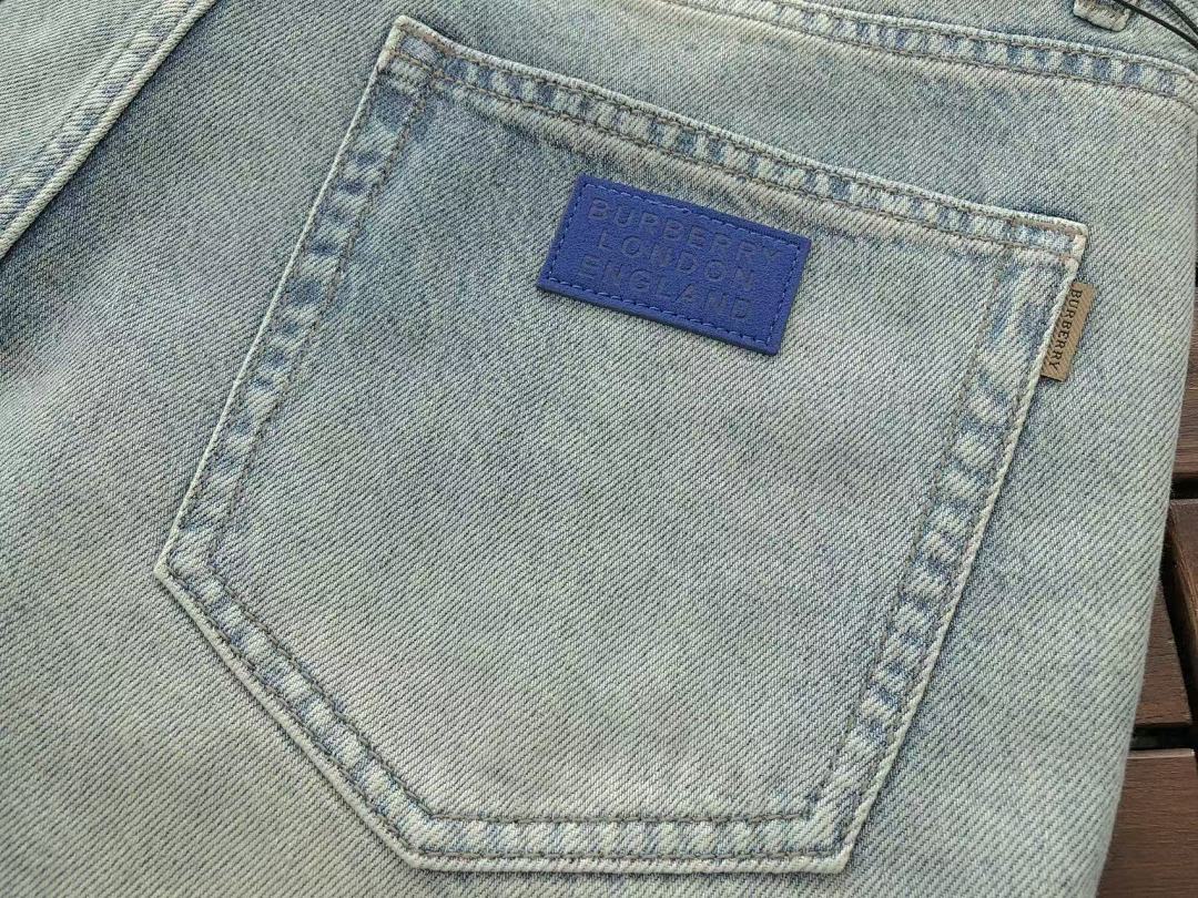 Burberry JEANS