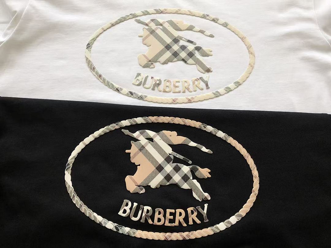 Burberry T-Shirt