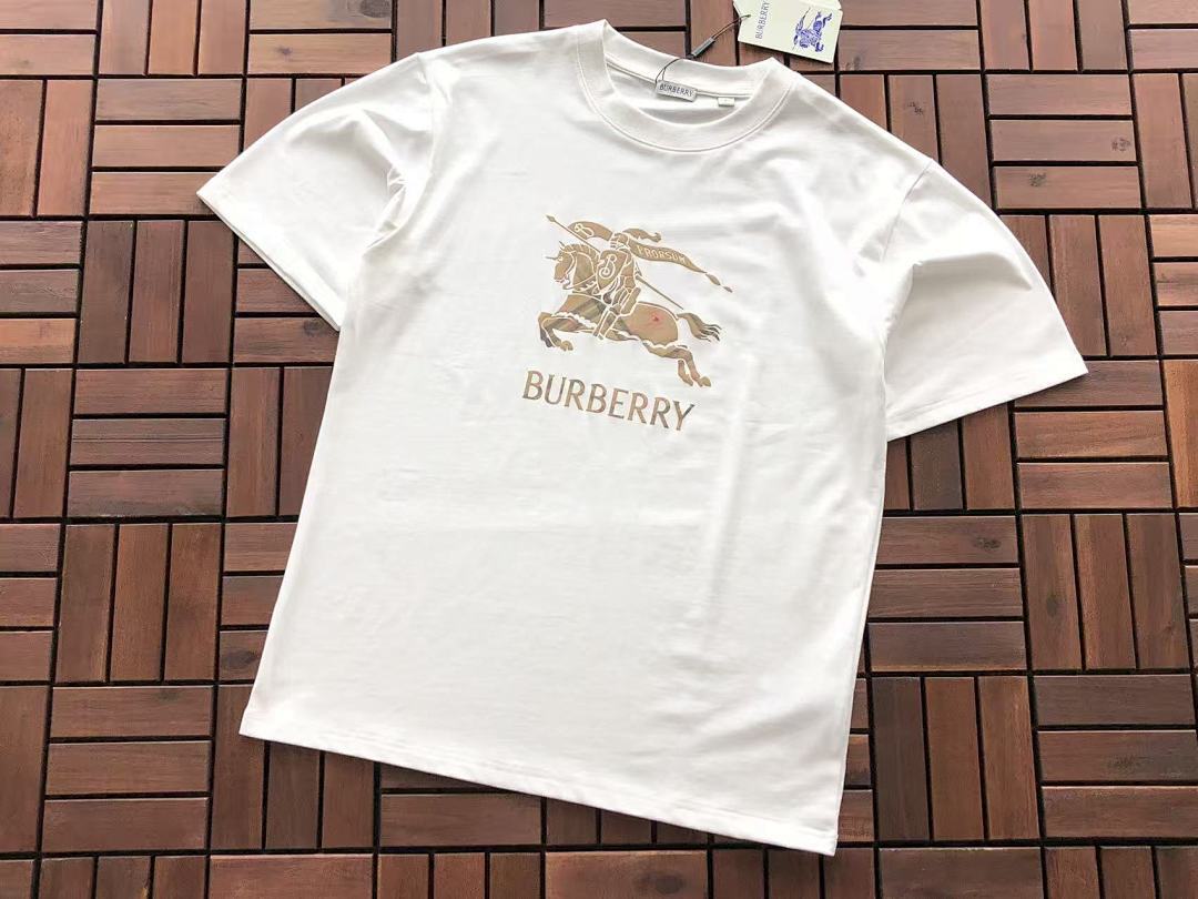Burberry T-Shirt