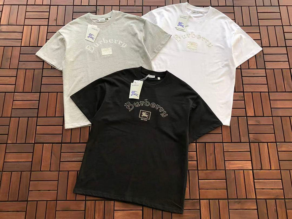 Burberry T-SHIRT
