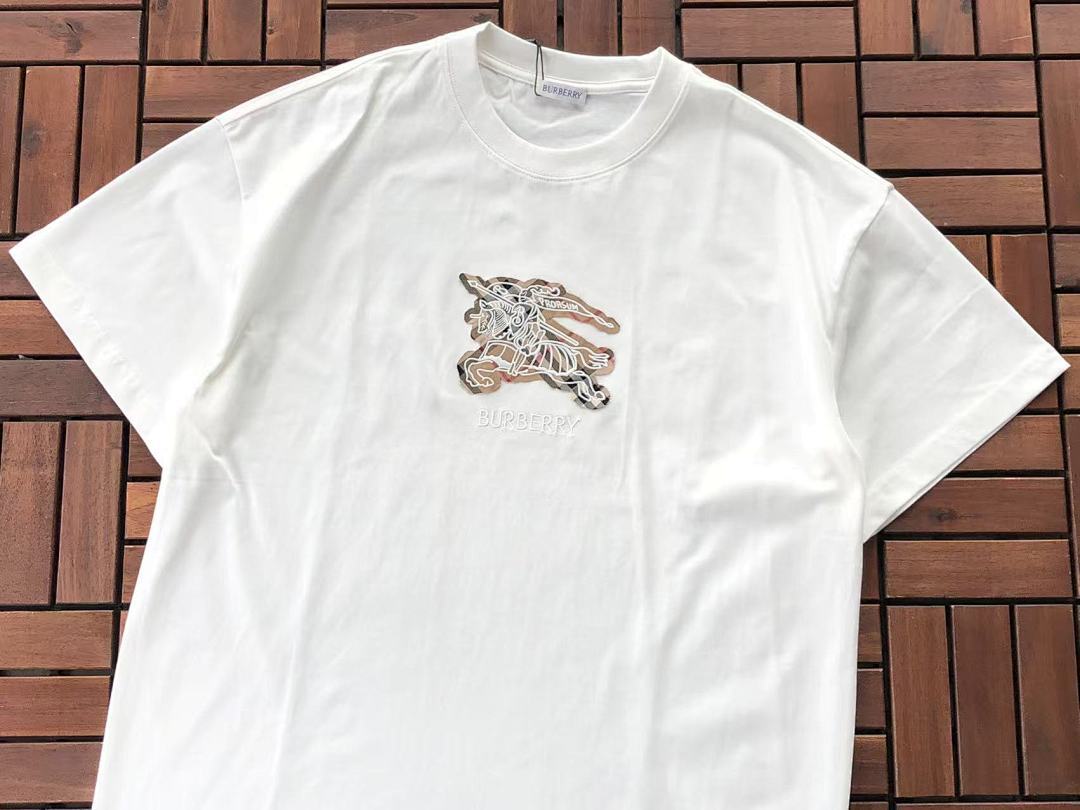 Burberry T-SHIRT