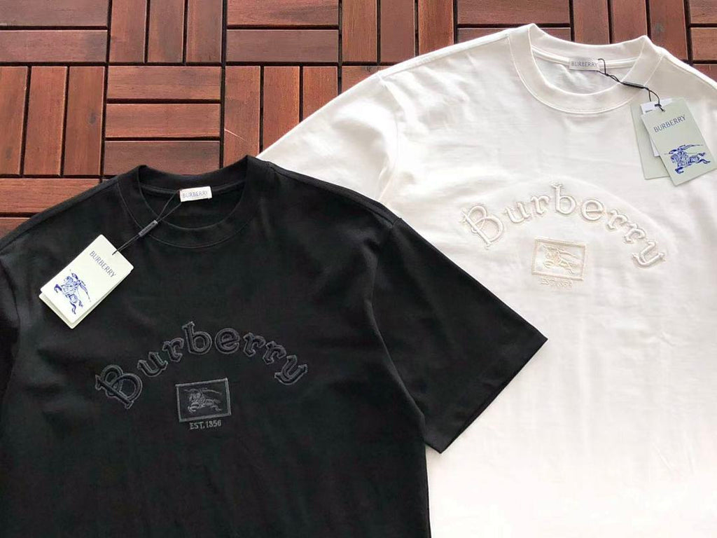 Burberry T-SHIRT