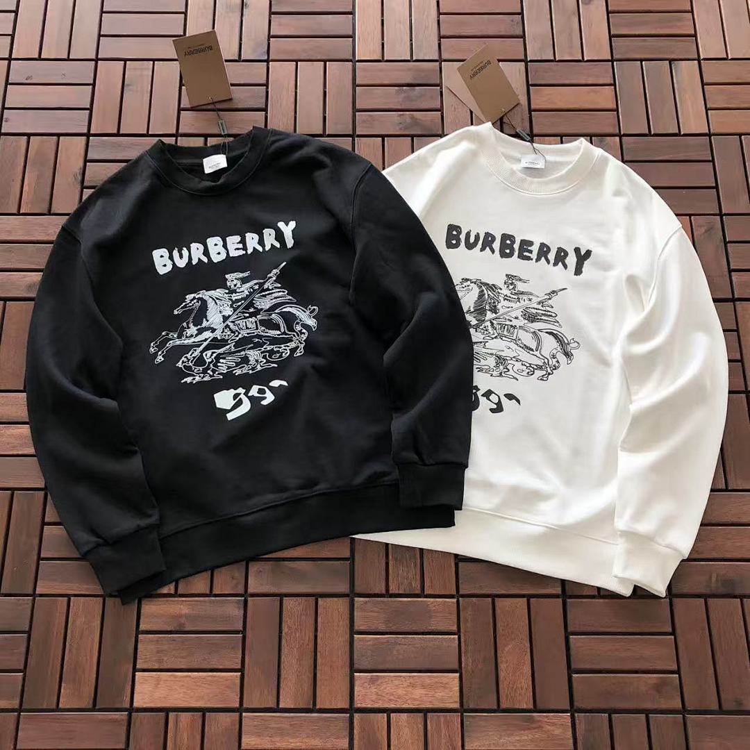Burberry SWEATER
