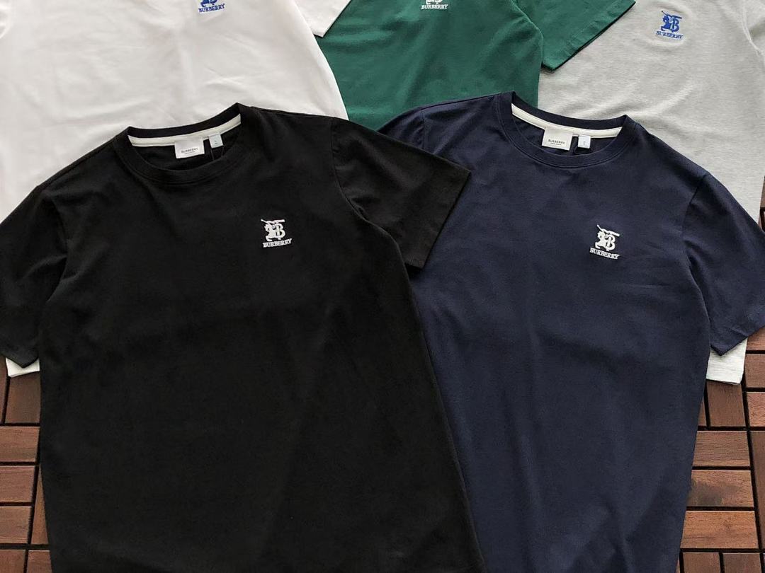 Burberry T-SHIRT