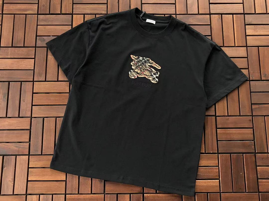 Burberry T-SHIRT