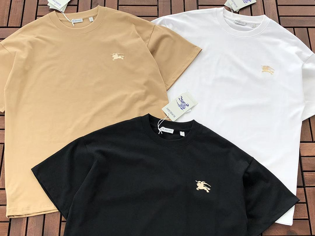 Burberry T-SHIRT