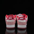 Nike SB Dunk Low Valentines Day
