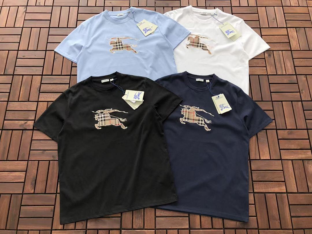 Burberry T-SHIRT