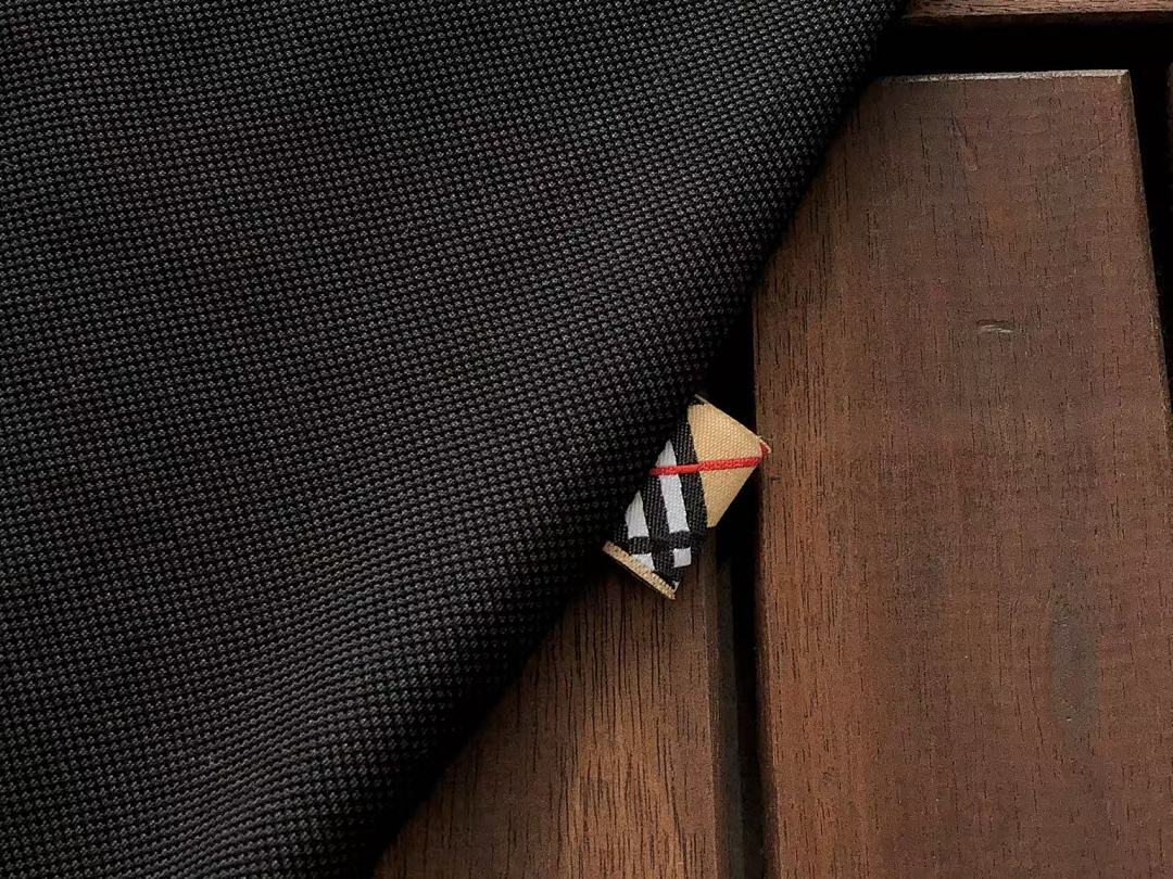 Burberry T-SHIRT