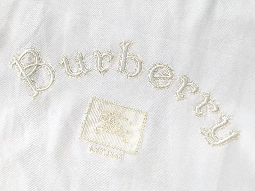Burberry T-SHIRT