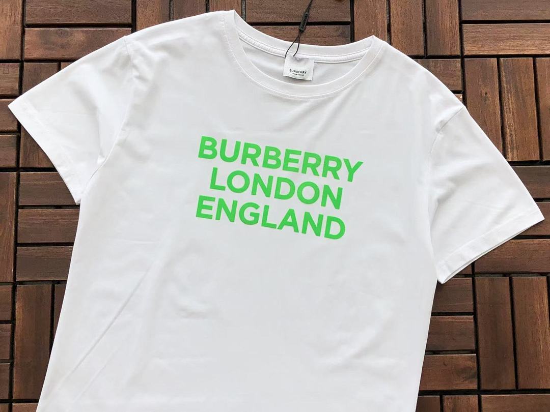 Burberry T-Shirt