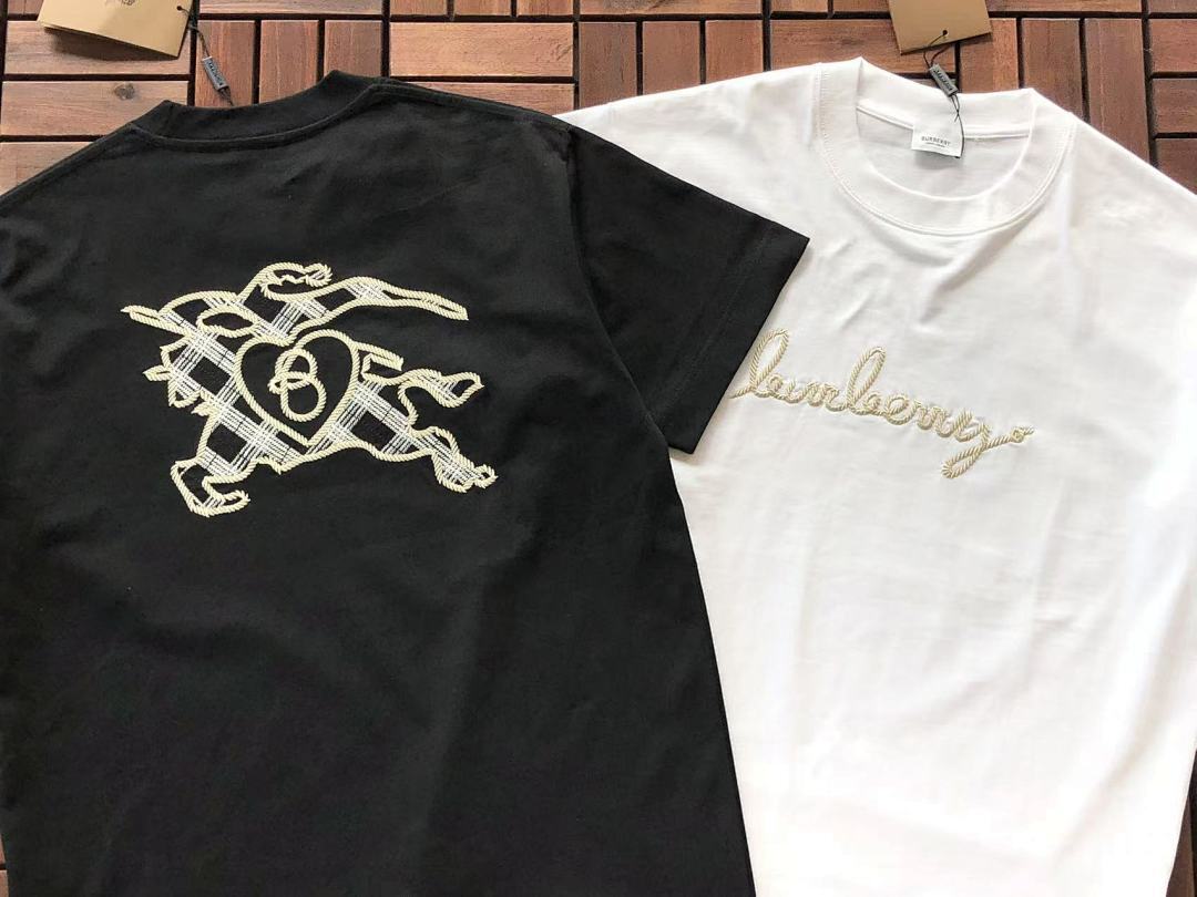 Burberry T-SHIRT