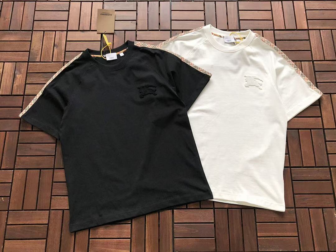 Burberry T-SHIRT