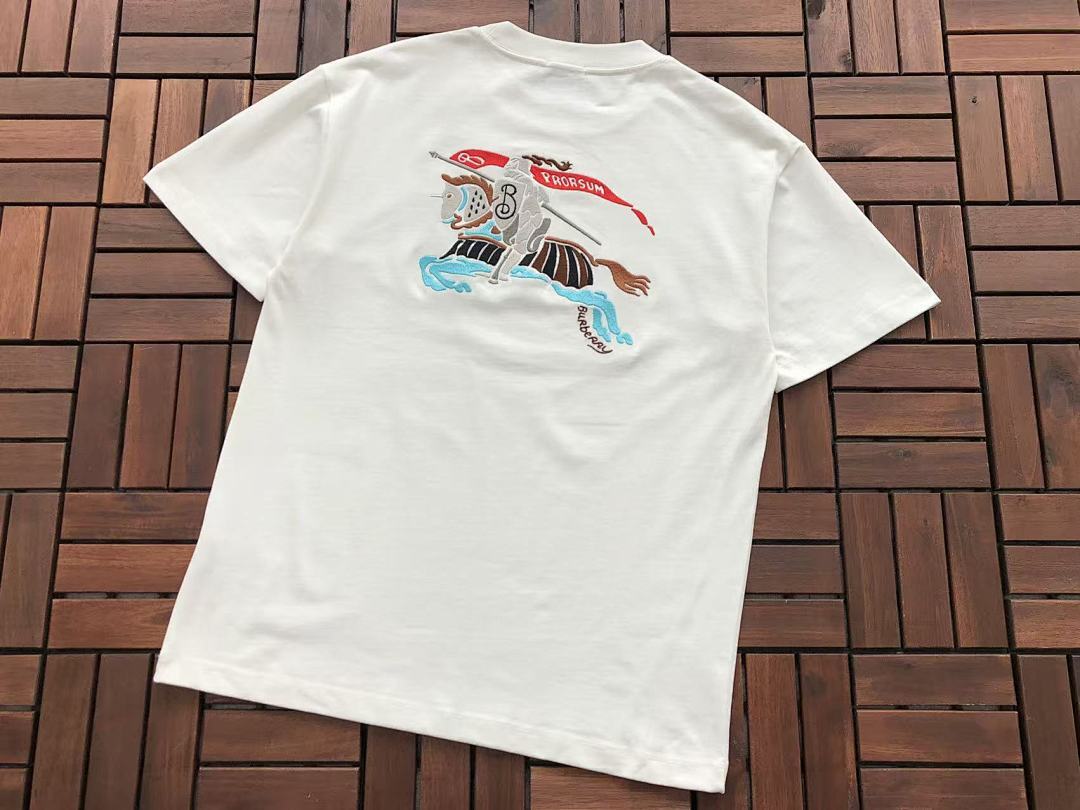 Burberry T-Shirt