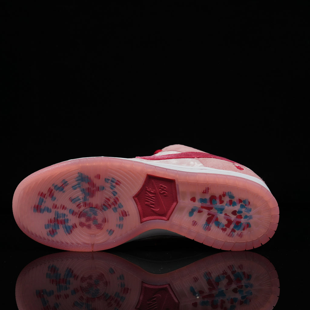 Nike SB Dunk Low Valentines Day