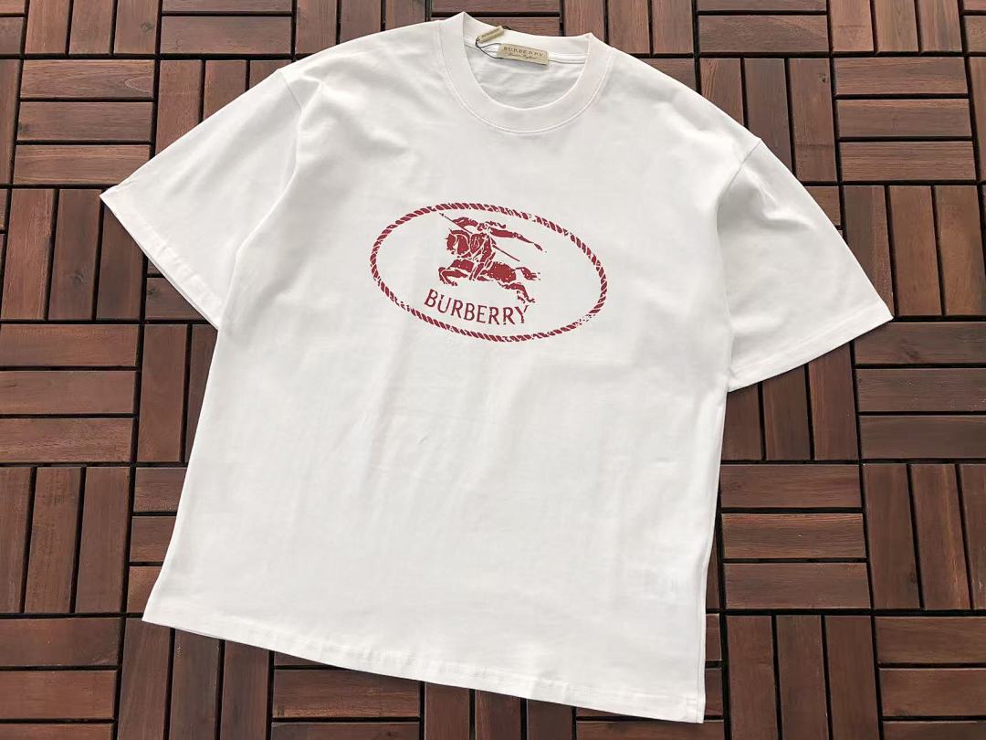 Burberry T-SHIRT