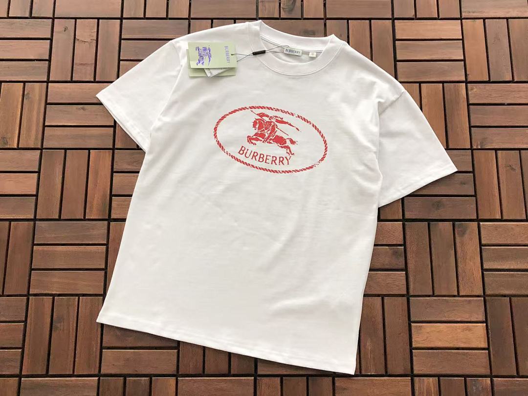 Burberry T-SHIRT