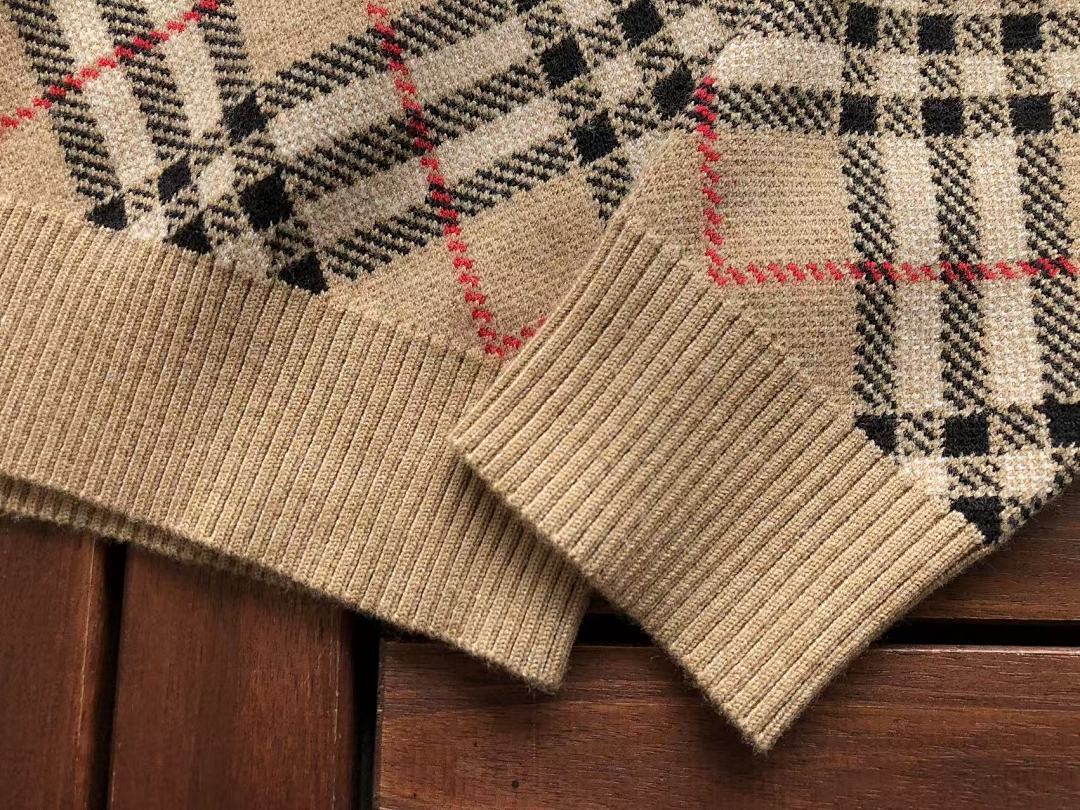 Burberry SWEATER
