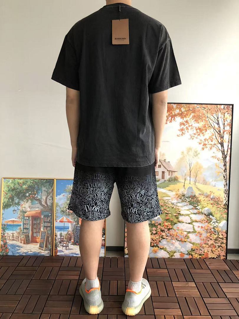 Burberry T-SHIRT