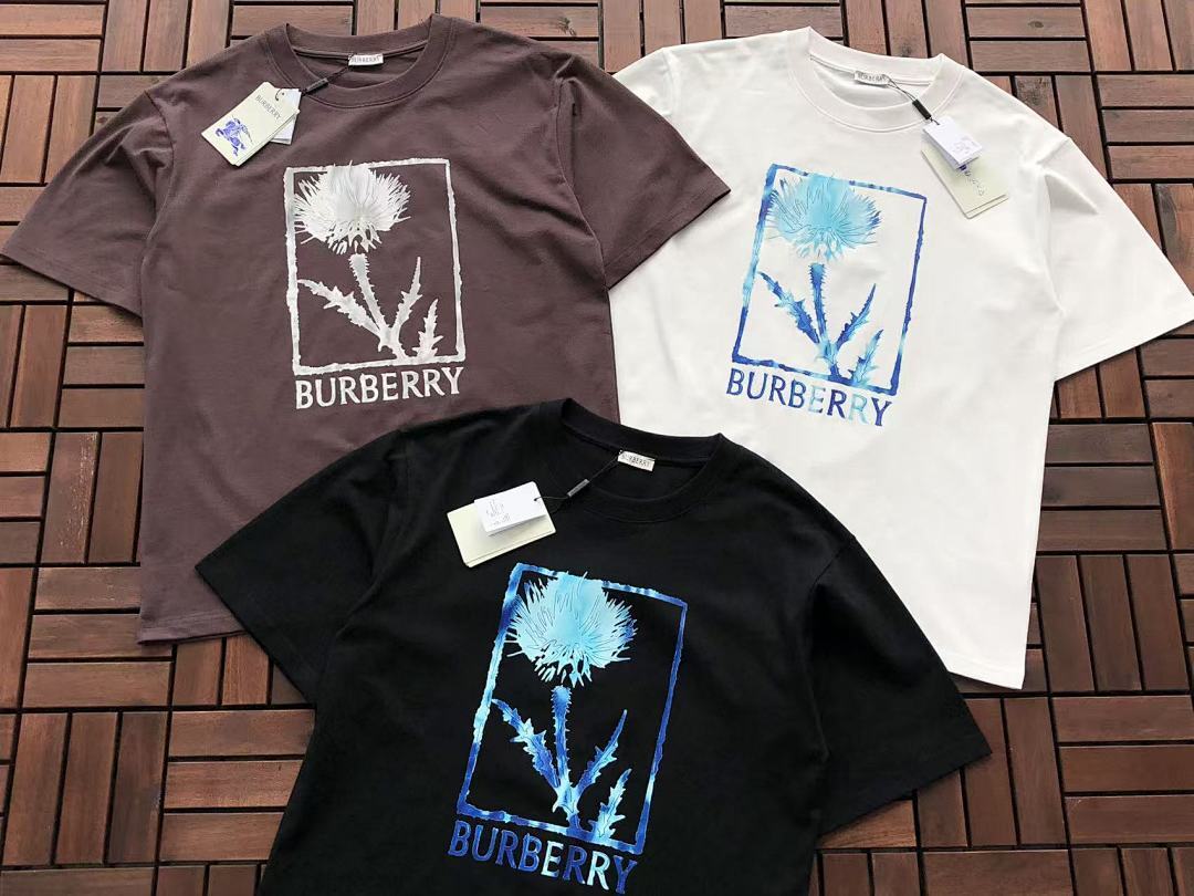 Burberry T-SHIRT