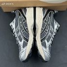 ASICS Product 73