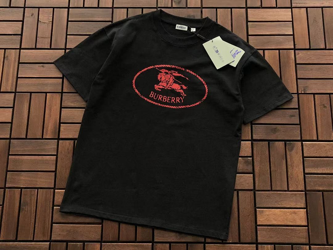 Burberry T-SHIRT