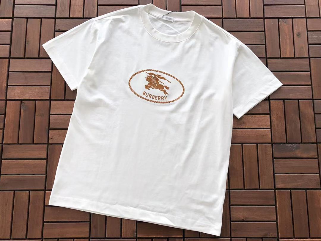 Burberry T-Shirt