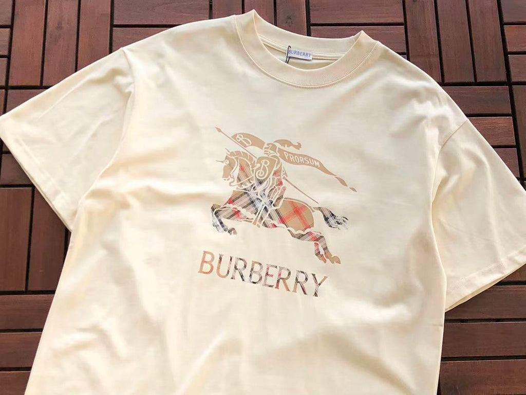 Burberry T-SHIRT
