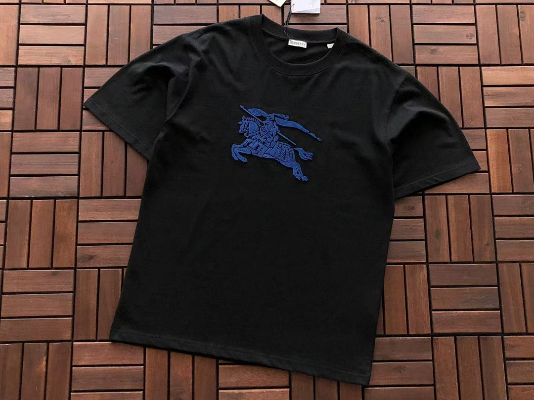 Burberry T-Shirt