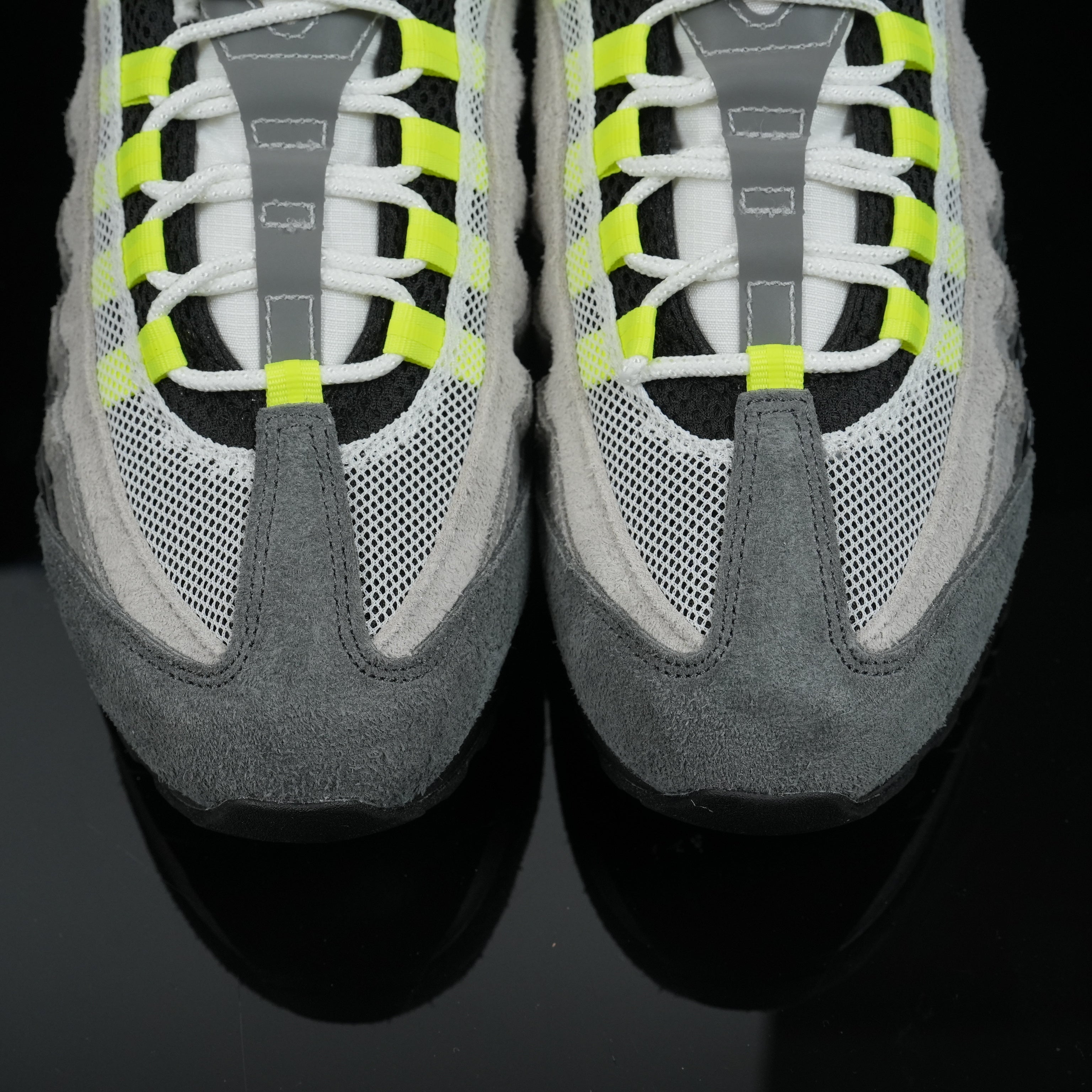 UNDEFEATED x Nike Air Max 95 Grey Volt