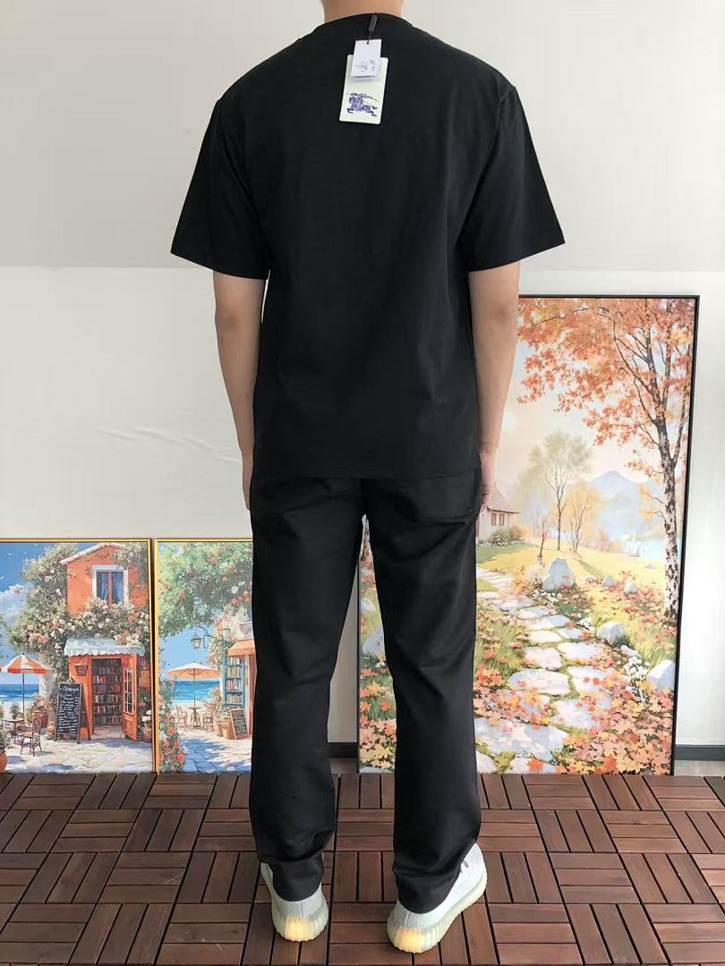 Burberry T-Shirt