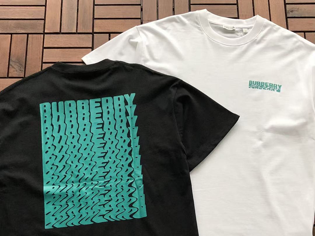 Burberry T-SHIRT