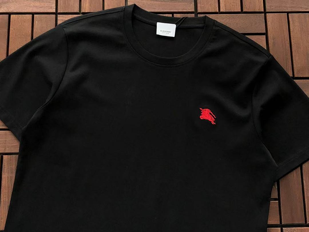 Burberry T-SHIRT