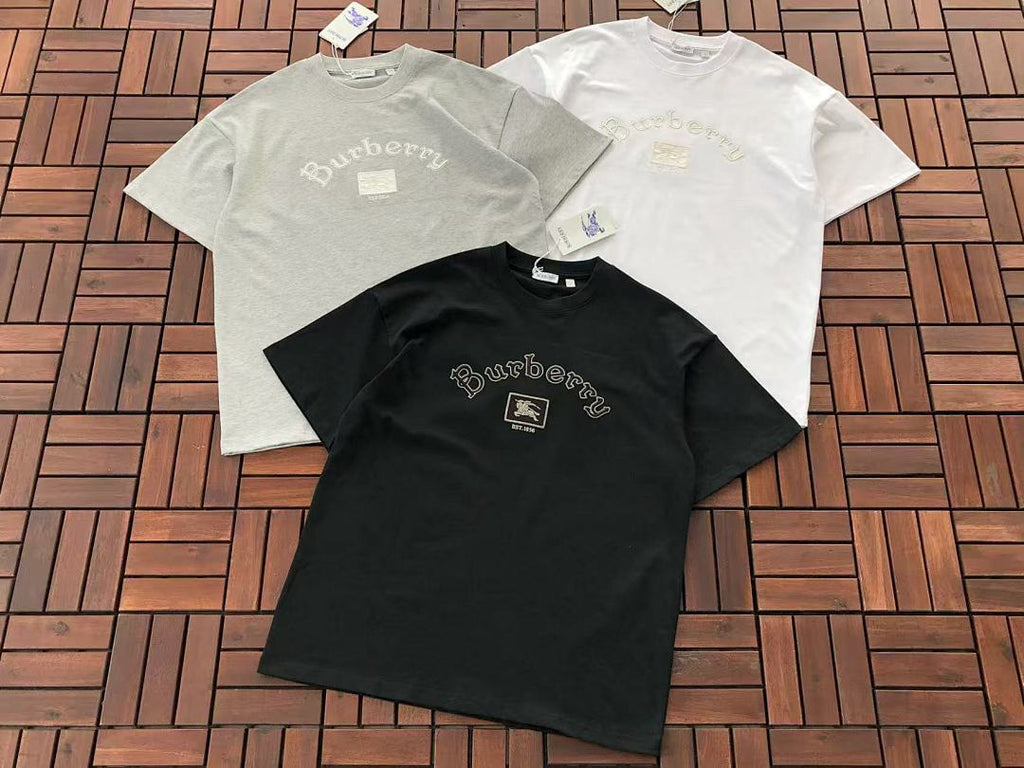 Burberry T-SHIRT