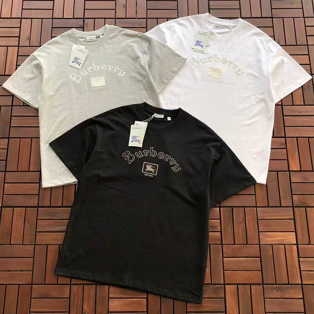 Burberry T-SHIRT