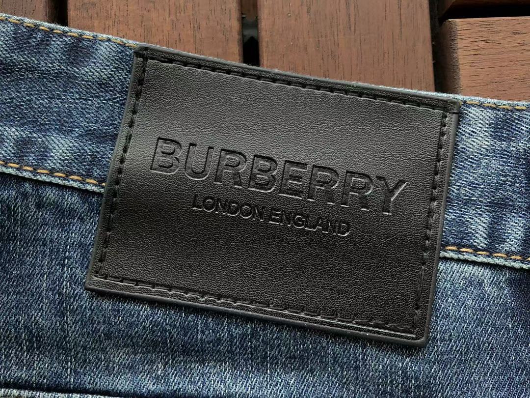 Burberry JEANS