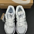 ASICS Product 105