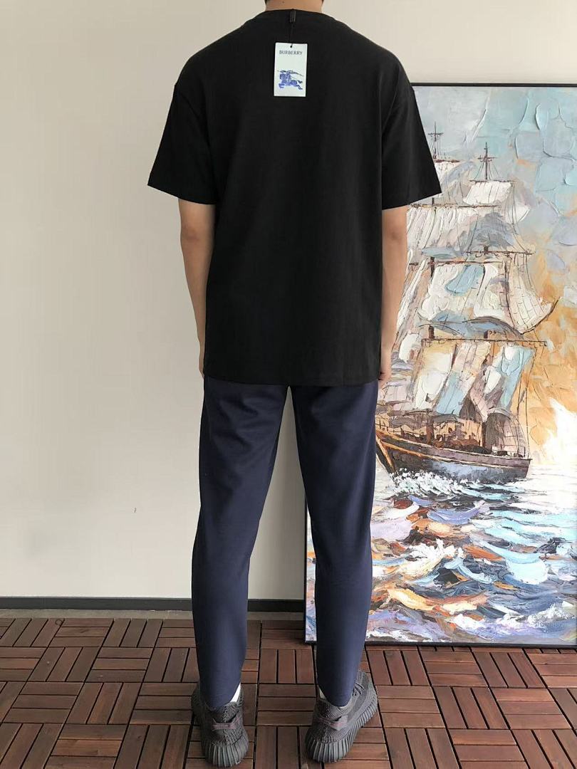 Burberry T-Shirt