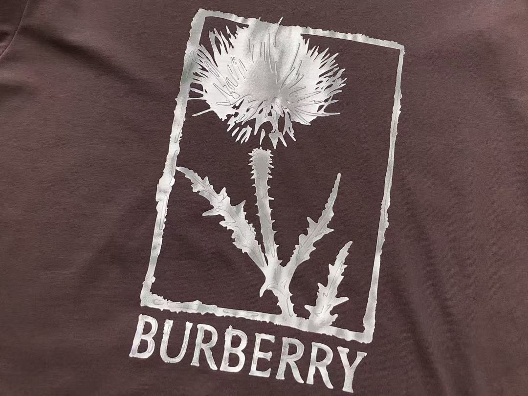 Burberry T-Shirt