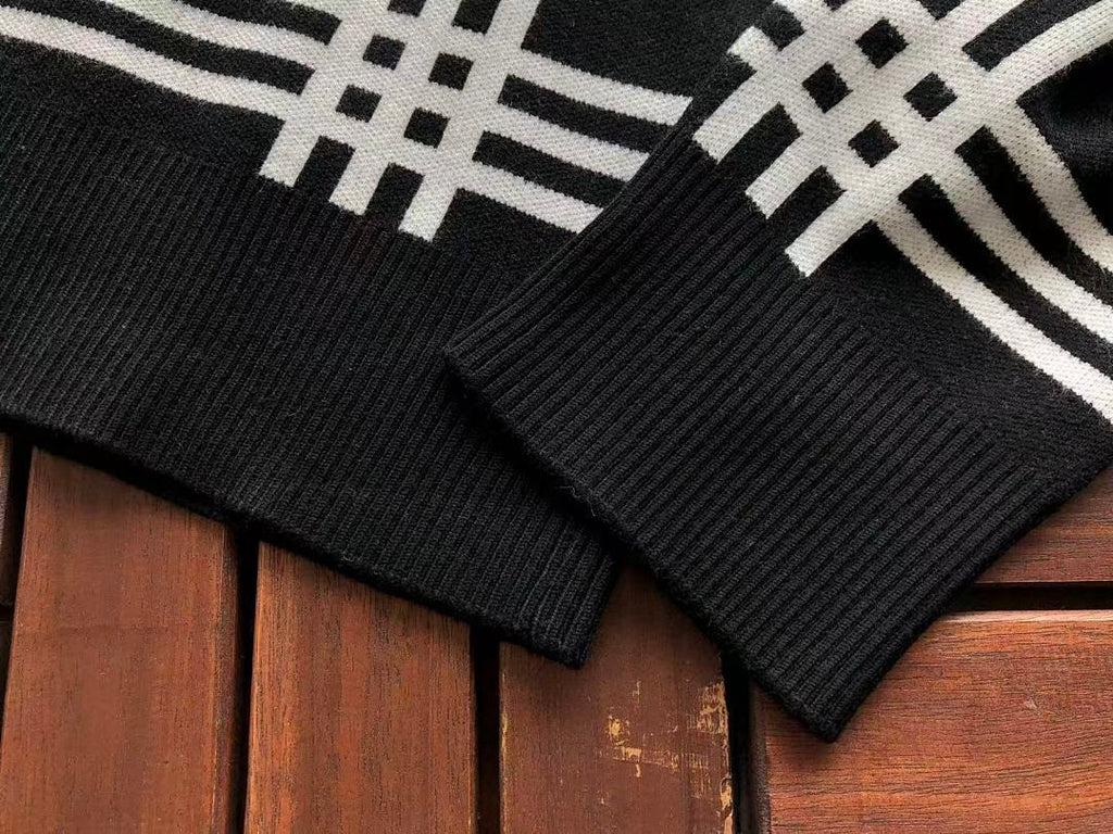Burberry SWEATER