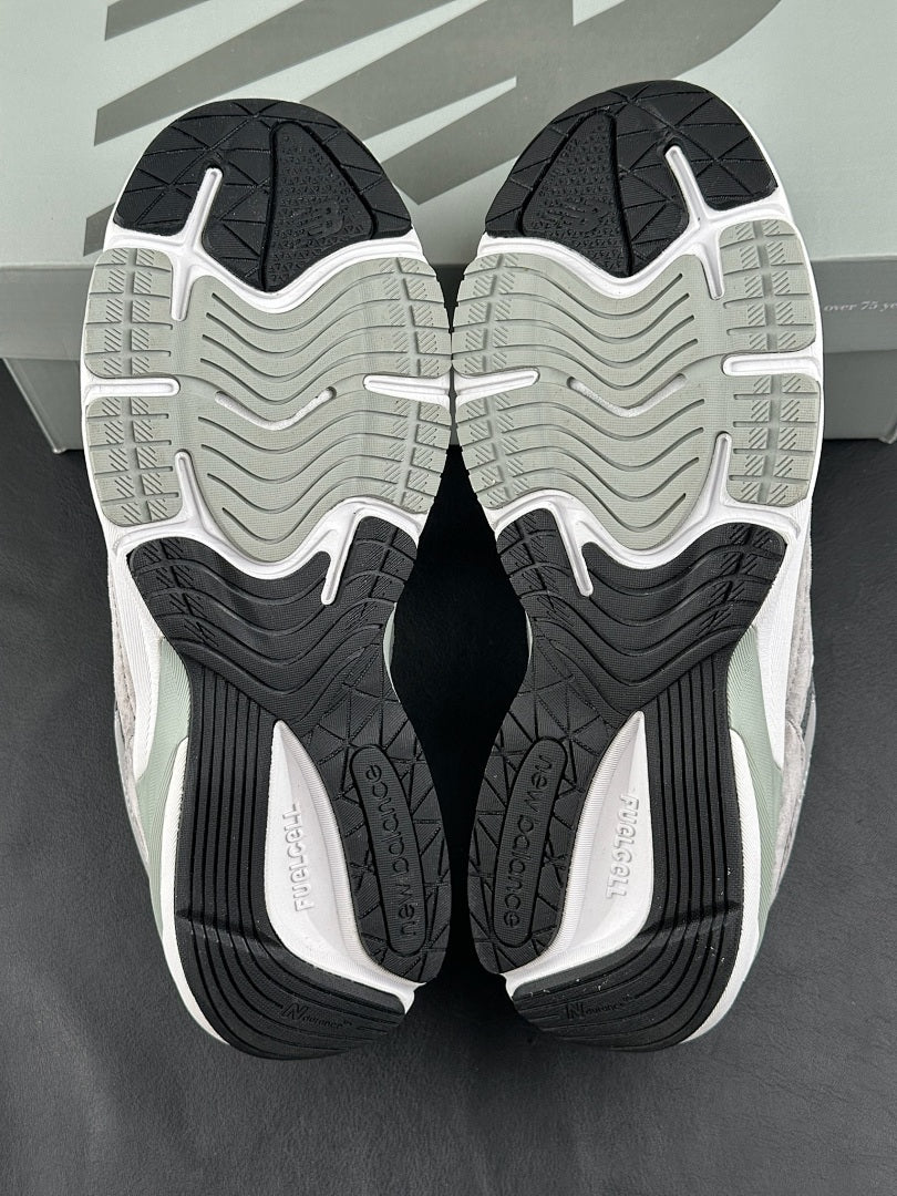 NB 990 M990GL6