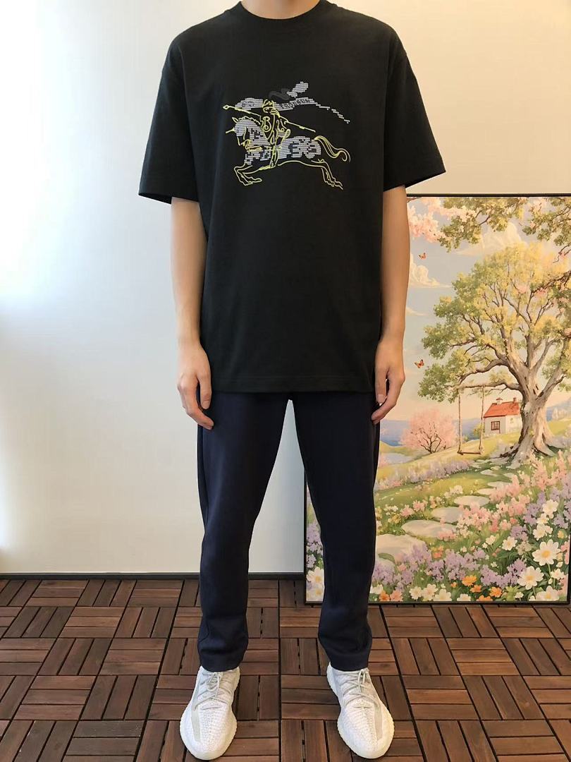 Burberry T-Shirt