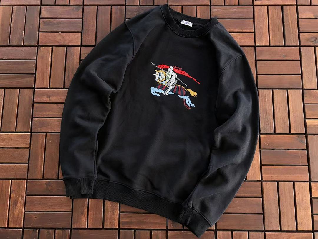 Burberry SWEATER