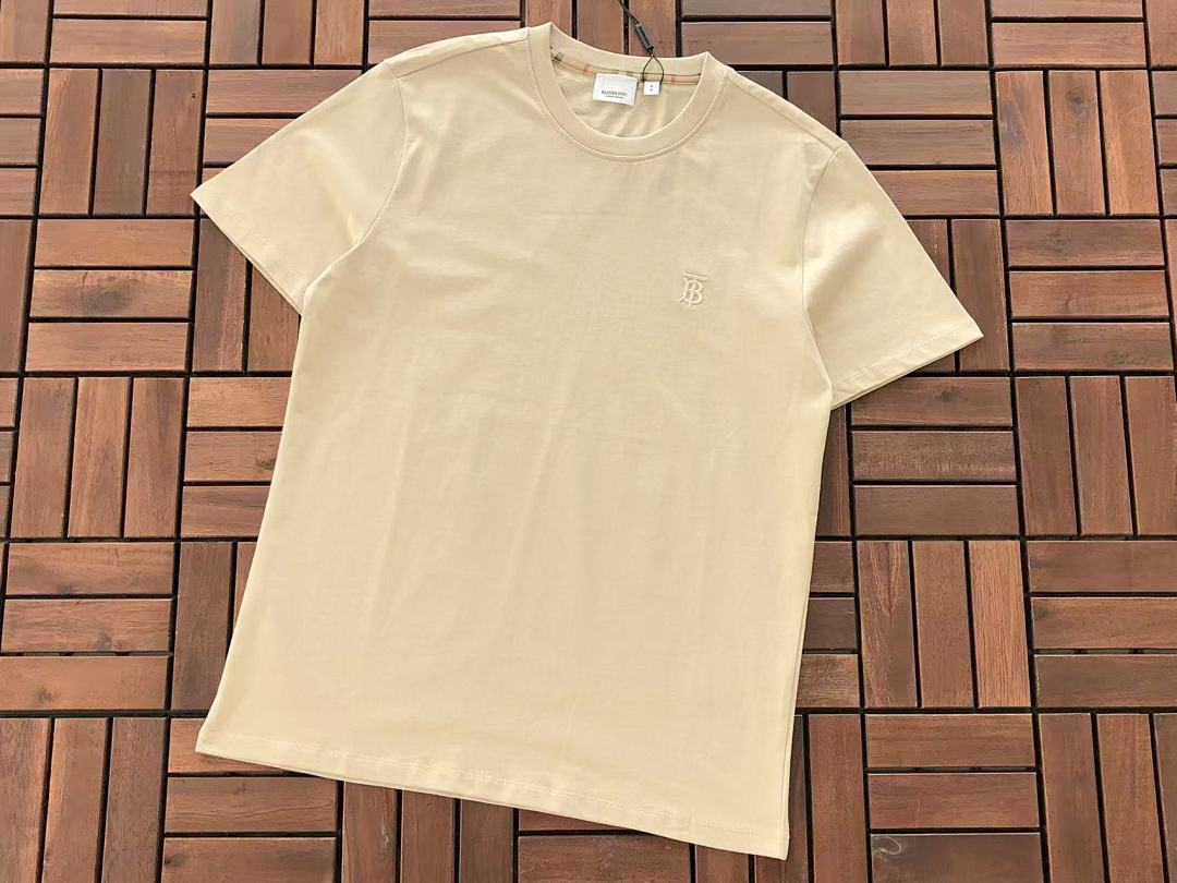 Burberry T-Shirt
