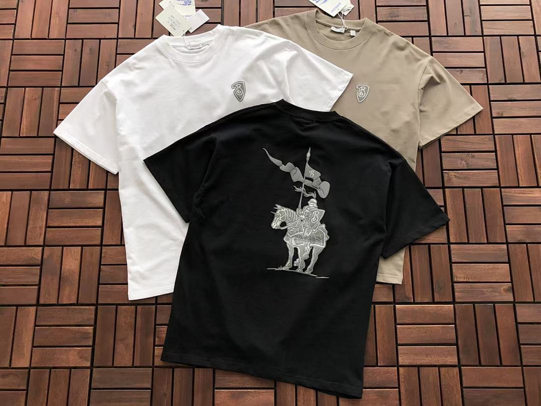 Burberry T-SHIRT