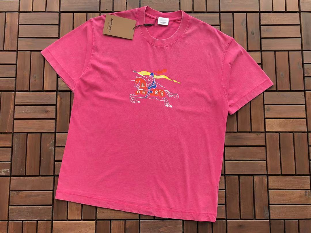 Burberry T-Shirt